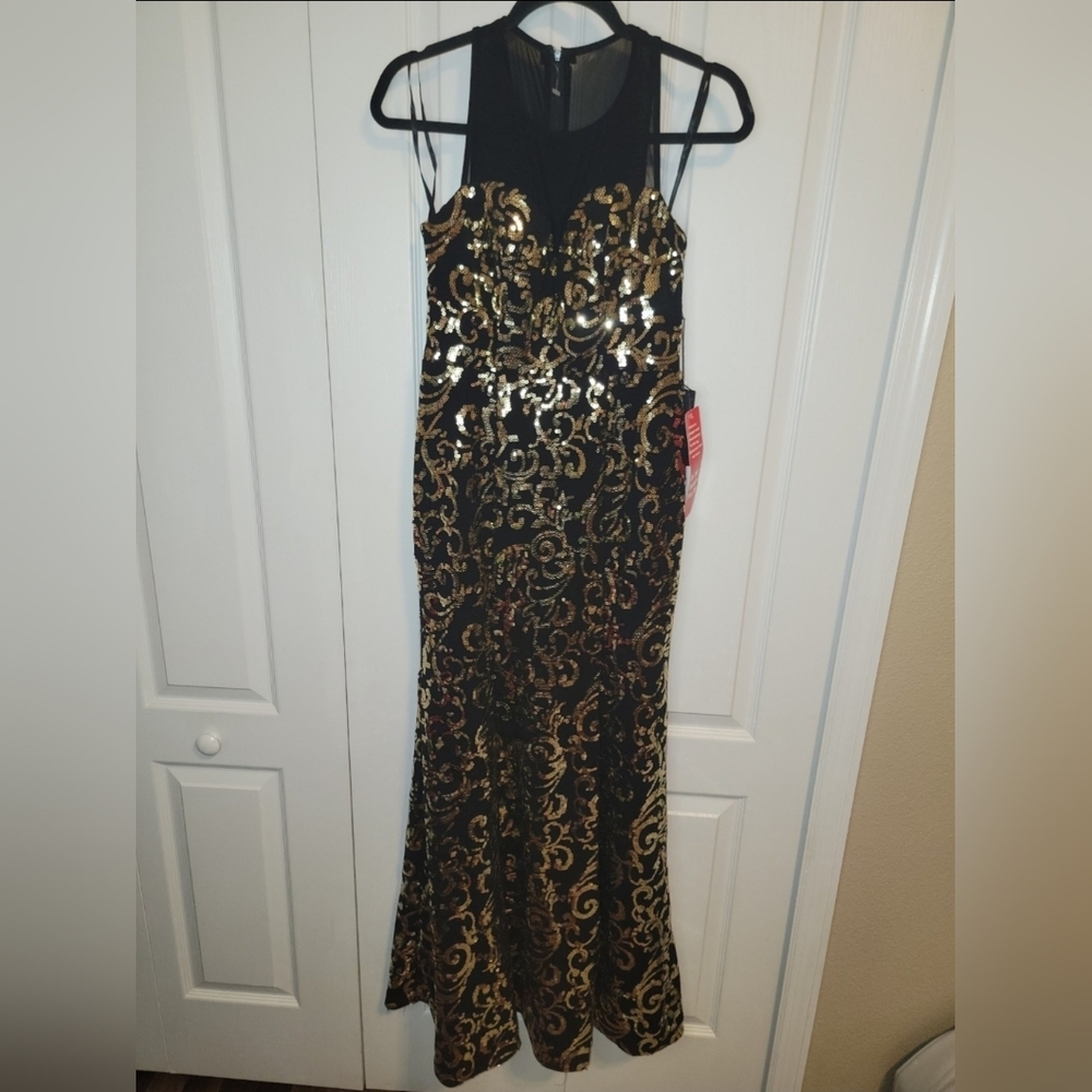 Elegant Black and Gold Evening Dress